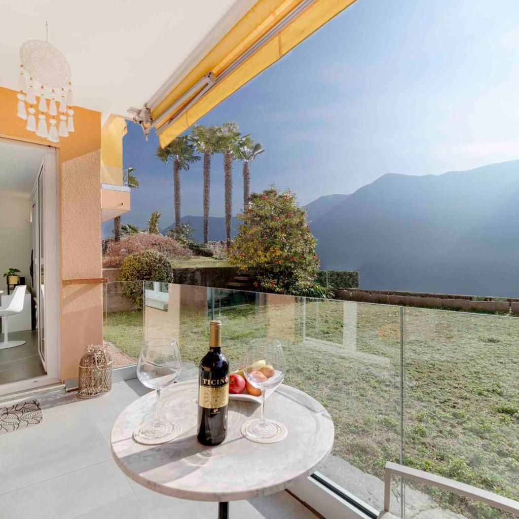 Image 0 - Relax with Lake View & Private Parking