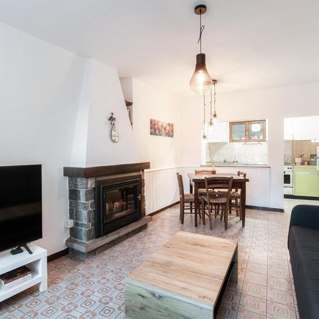 Image 0 - The Secret Garden by Quokka 360 - Town House in the Hamlet of Mount Brè