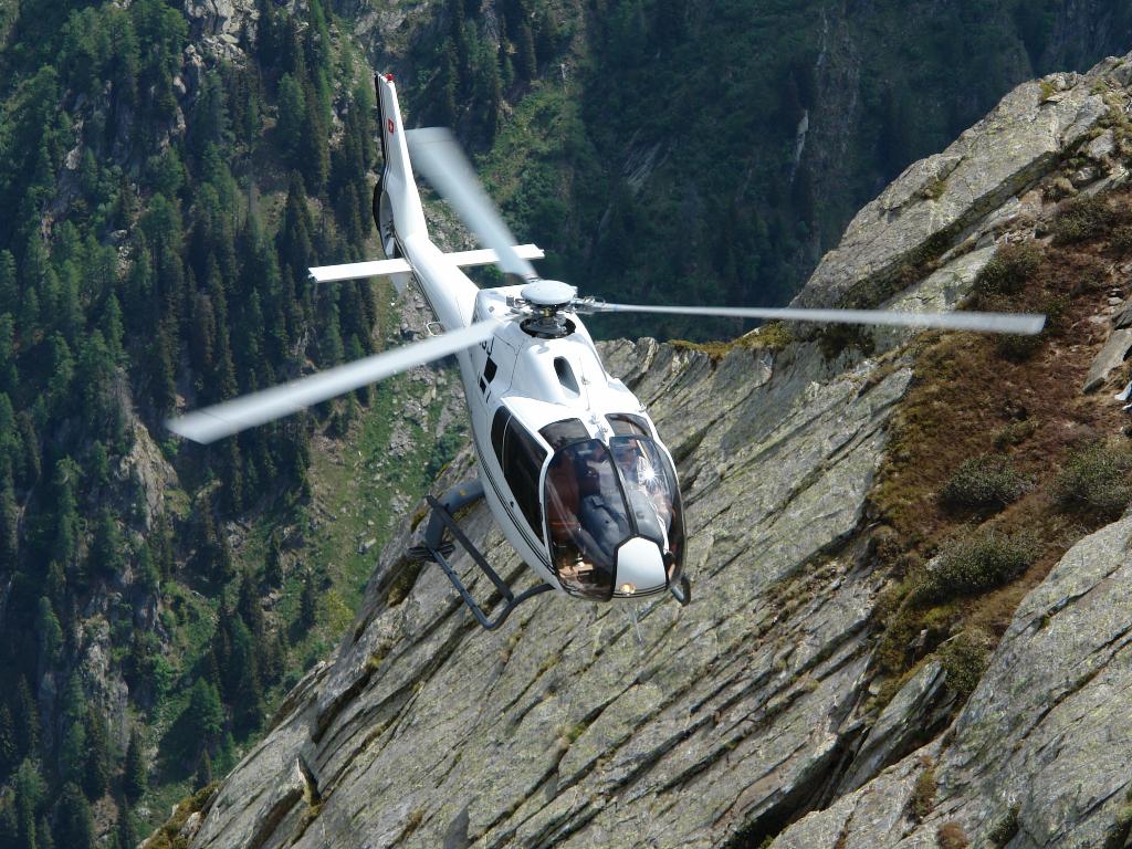 Image 1 - AIR-EVOLUTION LTD - Voli in elicottero