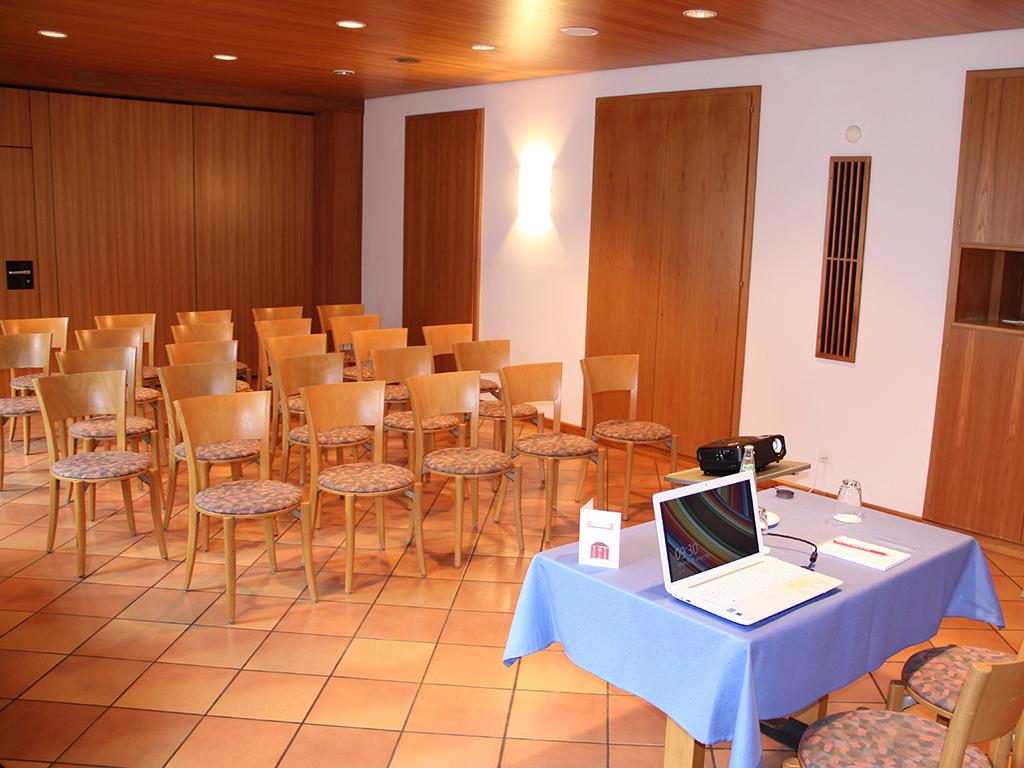 Image 3 - 