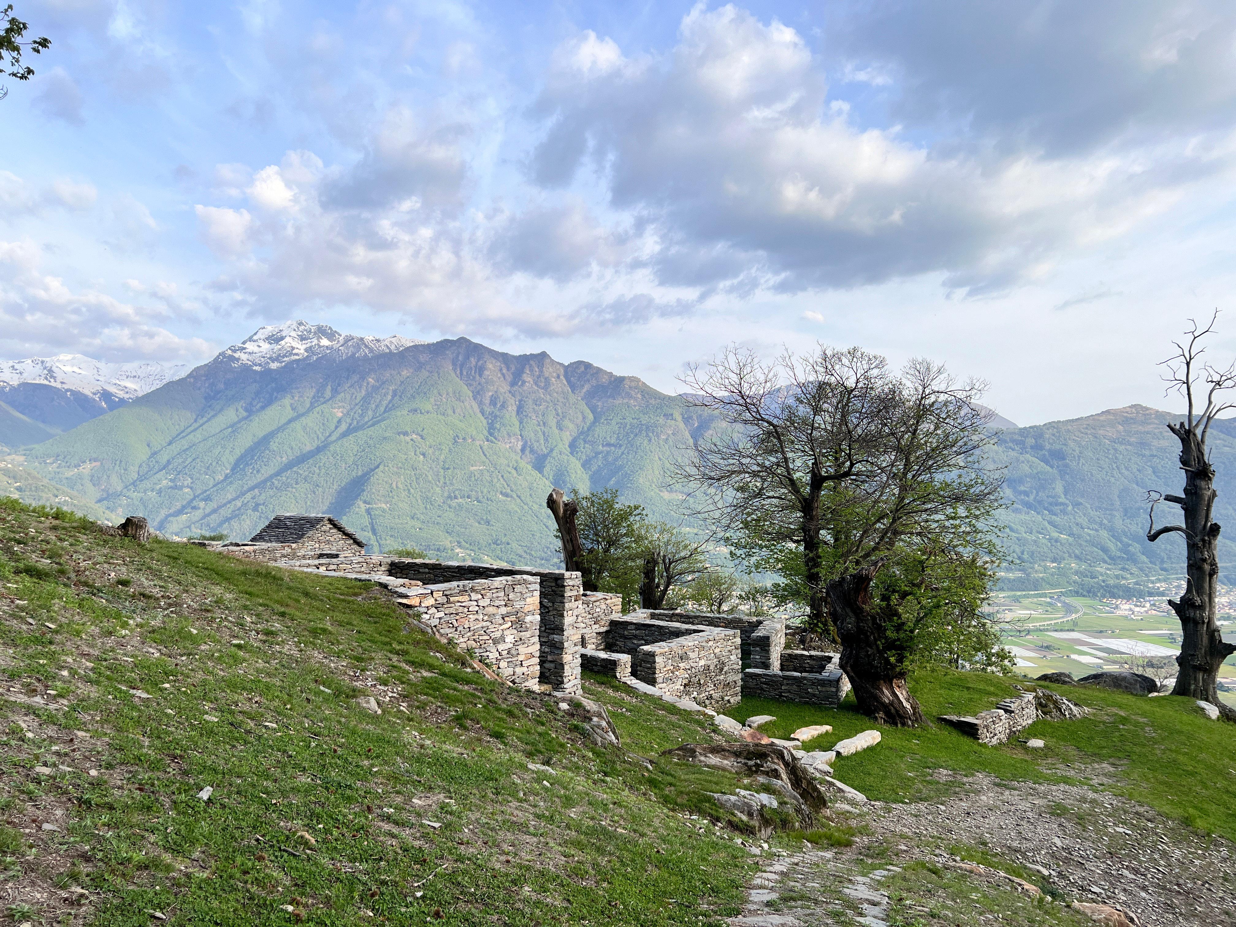 Image 2 - Puncètè archaeological site