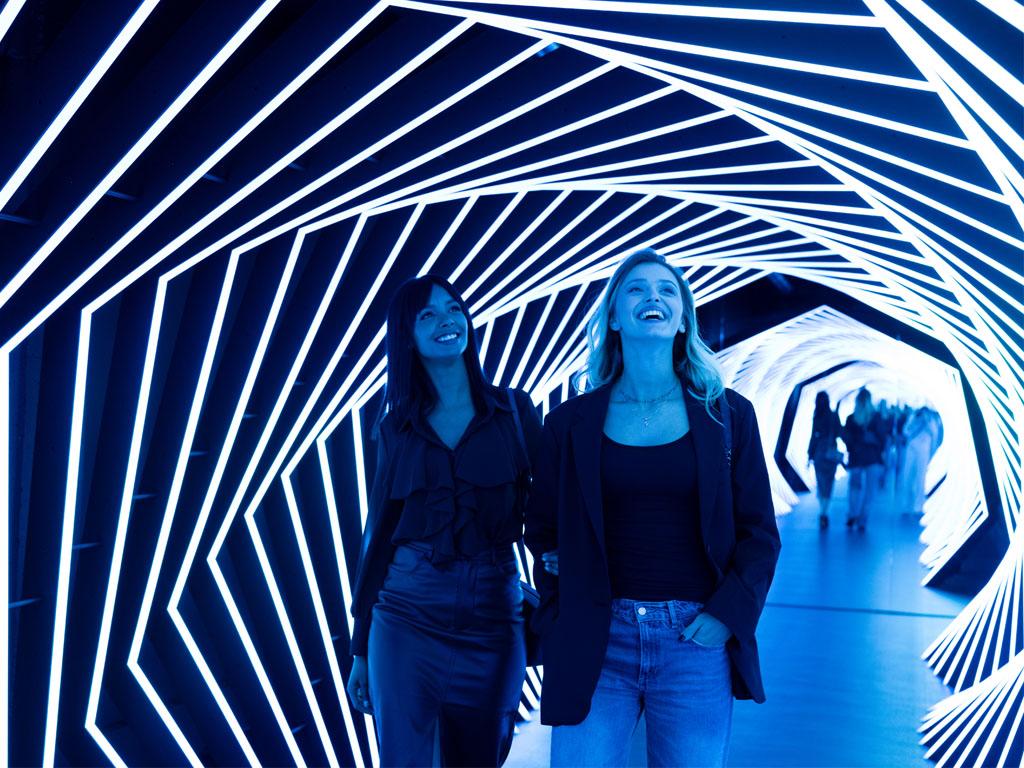 Image 9 - FoxTown Factory Stores