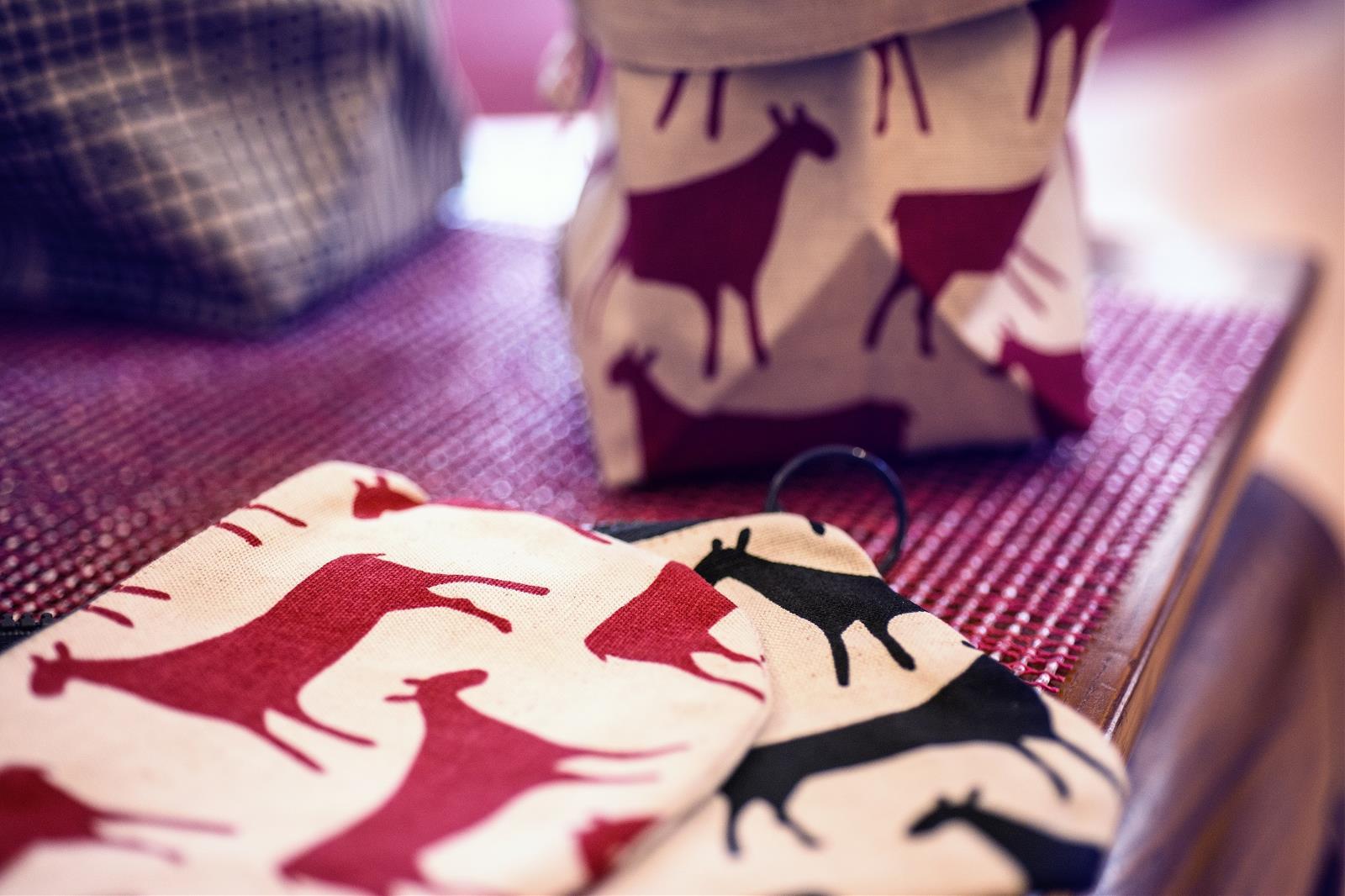 Carousel image 0