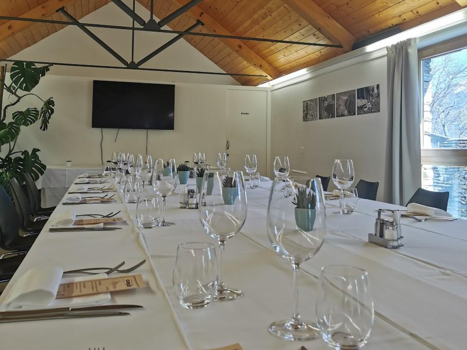 Image 1 - Ristorante Ostello Curzútt