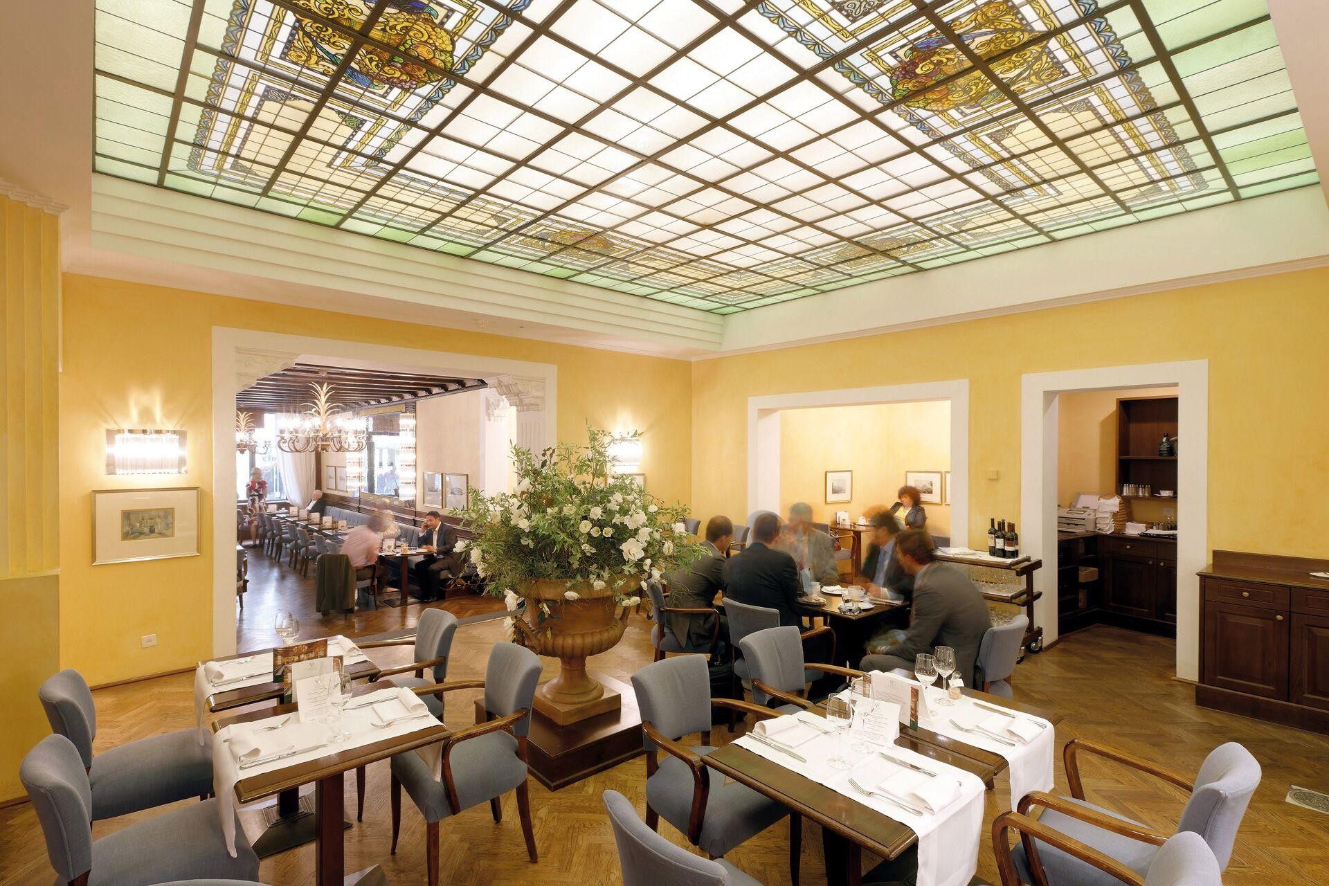 Image 2 - Ristorante Grand Café Al Porto