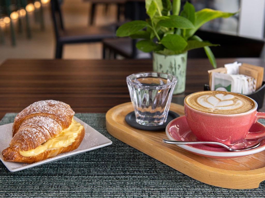 Image 1 - Isolino Ristorante Wine Bar