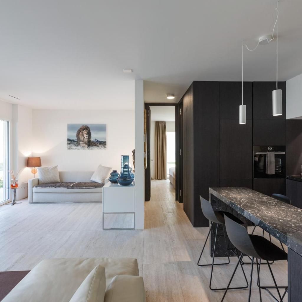 Image 0 - Suite Appartement 713