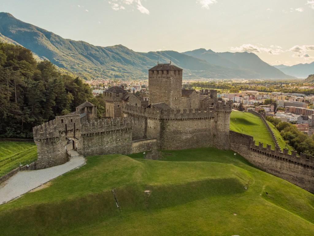 Image 11 - Archeologia Montebello