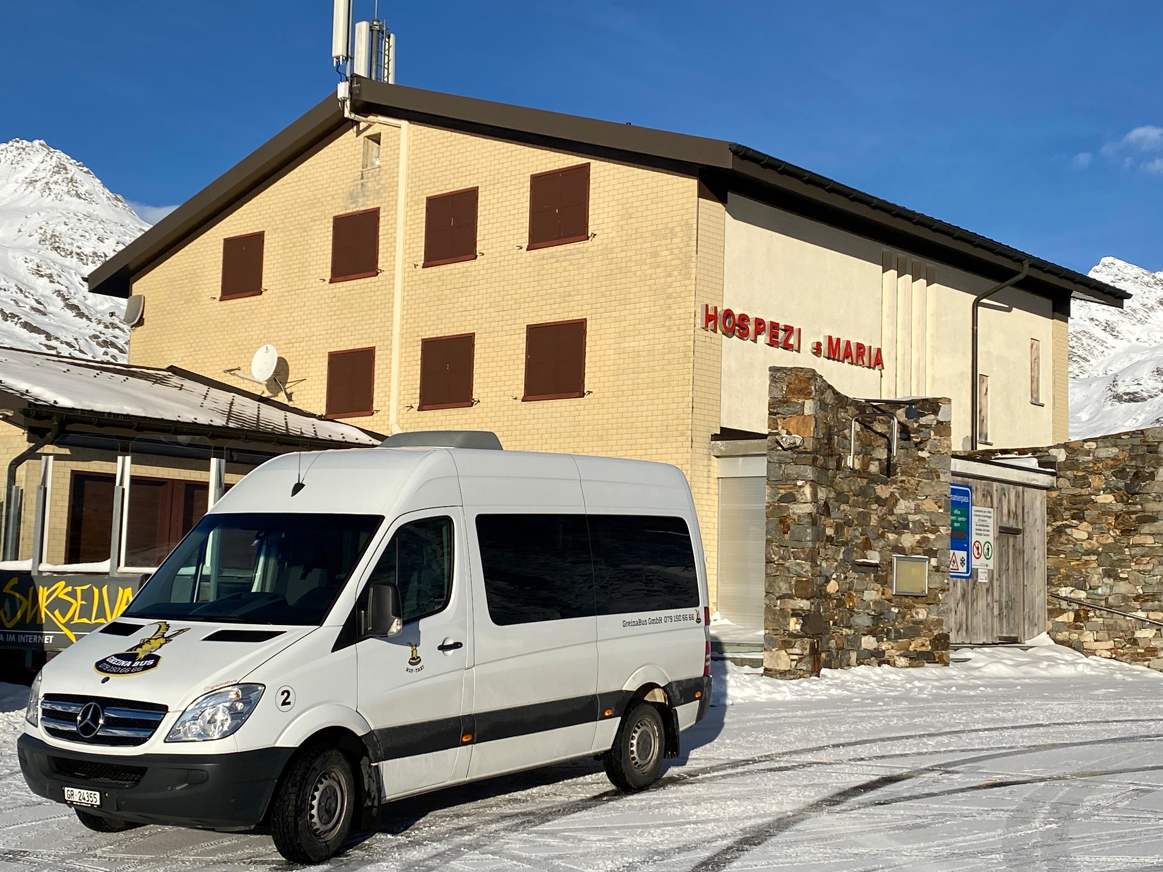 Image 0 - Greina Bus