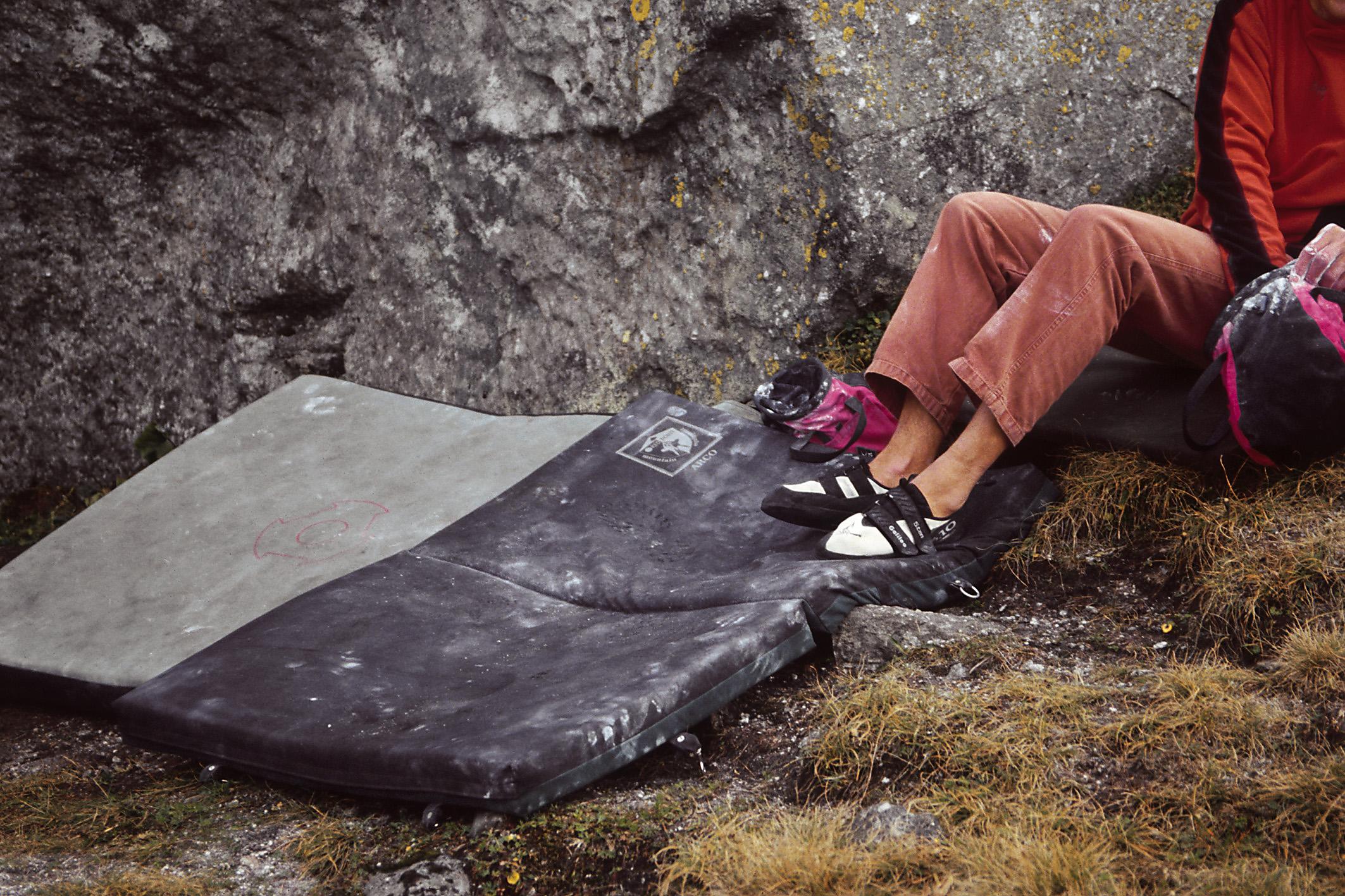 Image 5 - Gotthard Boulder