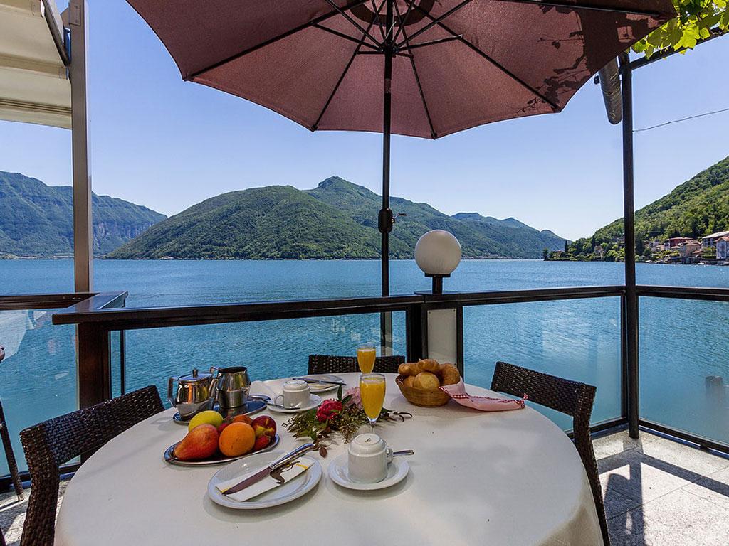 Image 1 - Hotel Riviera