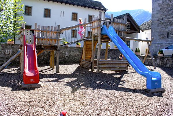 Image 0 - Parc de jeux, Verscio