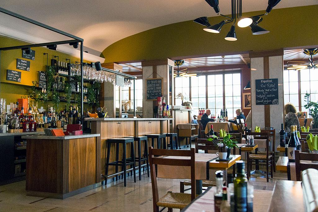 Image 8 - Ristoranti Gabbiano e Zigolini Mövenpick Touring