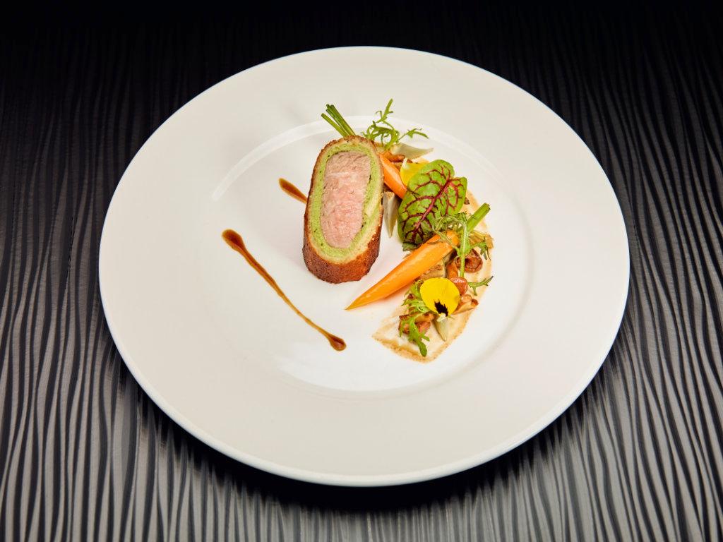Image 0 - Filet de veau tessinois en croûte de pain avec chanterelles - La recette