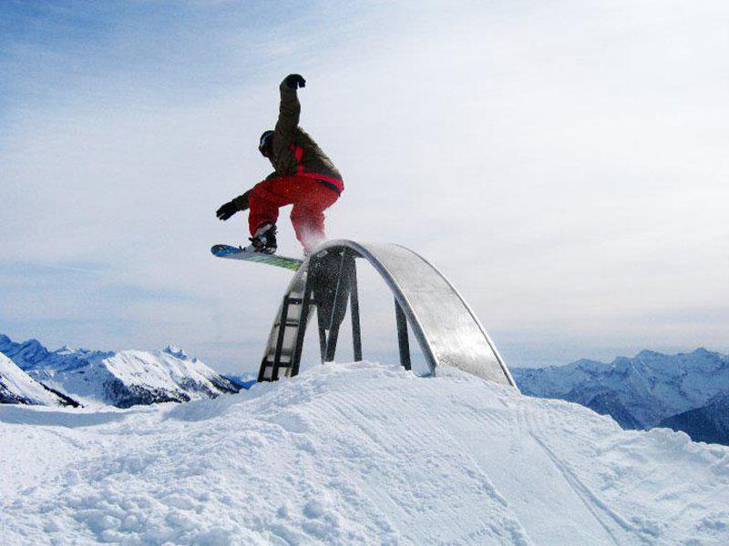 Image 2 - Spatasc Park - Carì