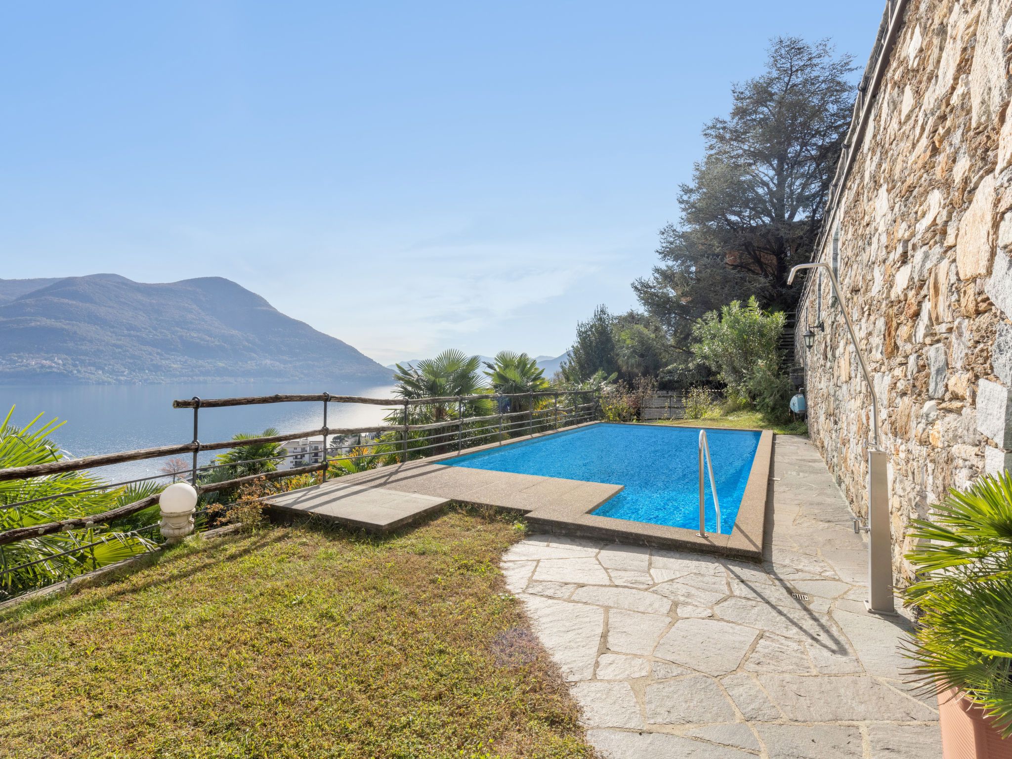 Image 0 - Brissago Blue