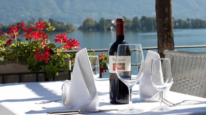 Image 1 - Posta al Lago Art Hotel