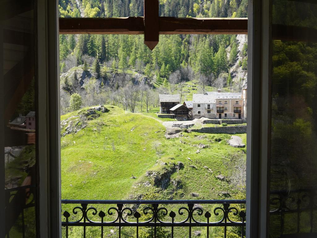 Image 2 - Villa Pineta