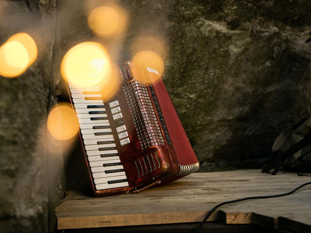 Image 4 - Grotto America