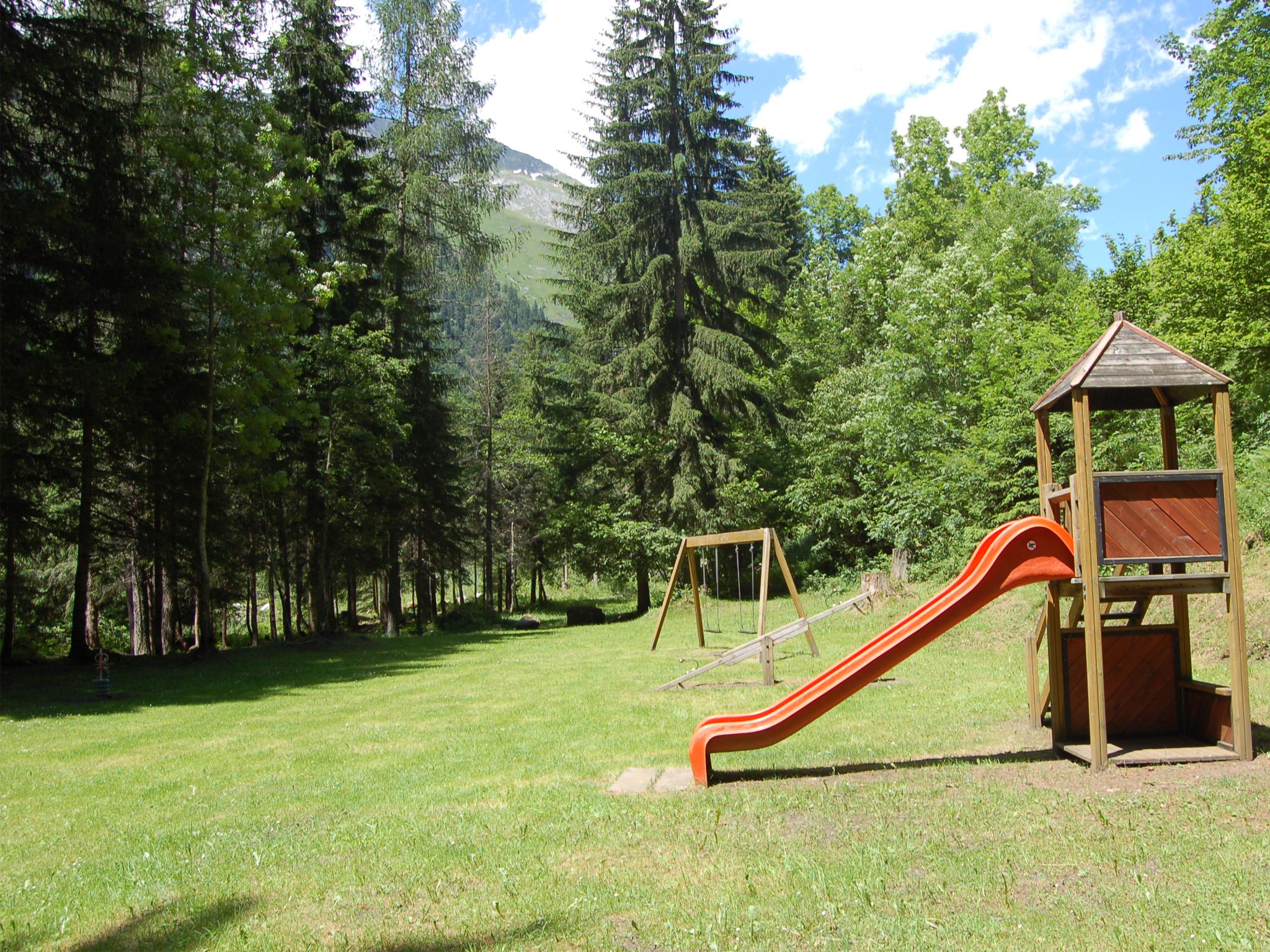 Image 2 - Spielplatz Pineta Saracino