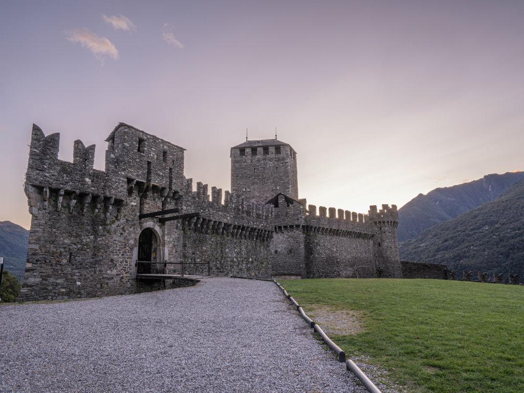 Image 6 - Burg Montebello