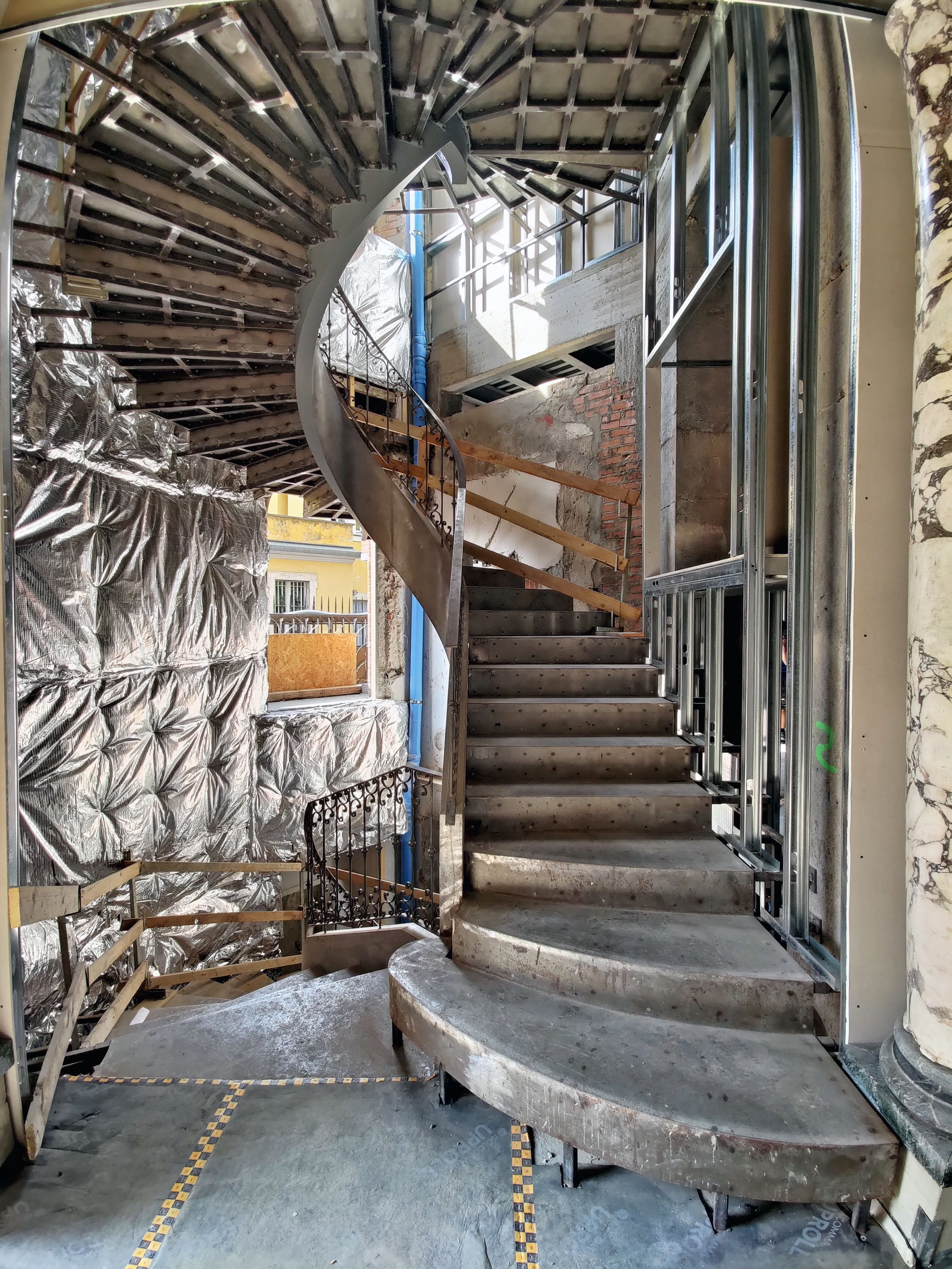 Riqualificazione dell'immobile esistente in Via Paolo Andreani 5