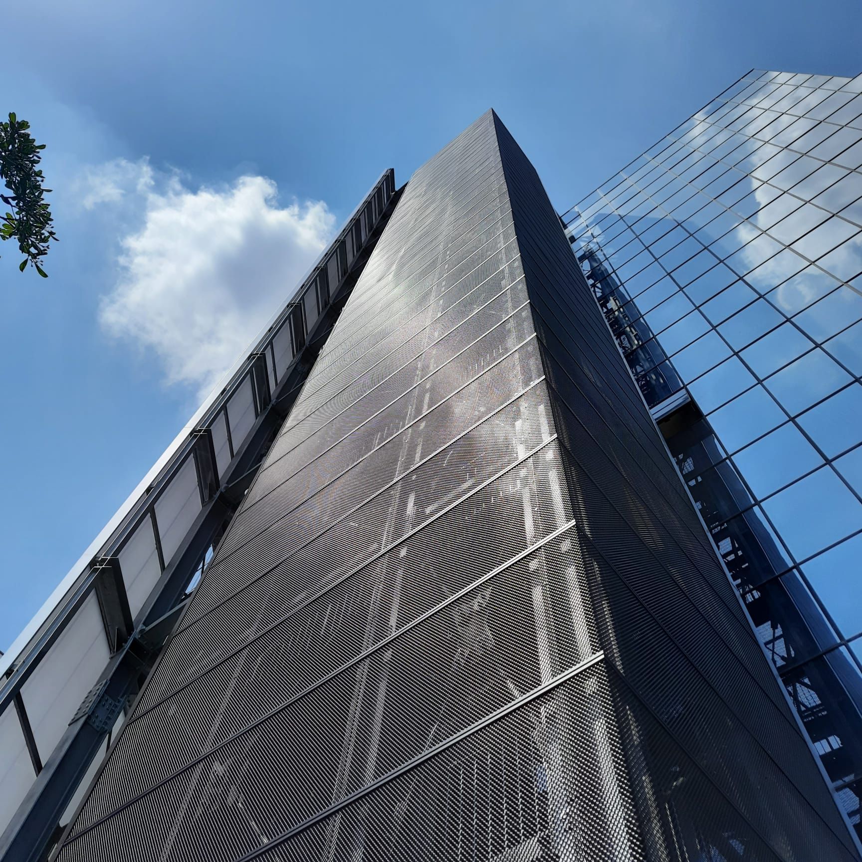 Nuova scala di emergenza in carpenteria metallica