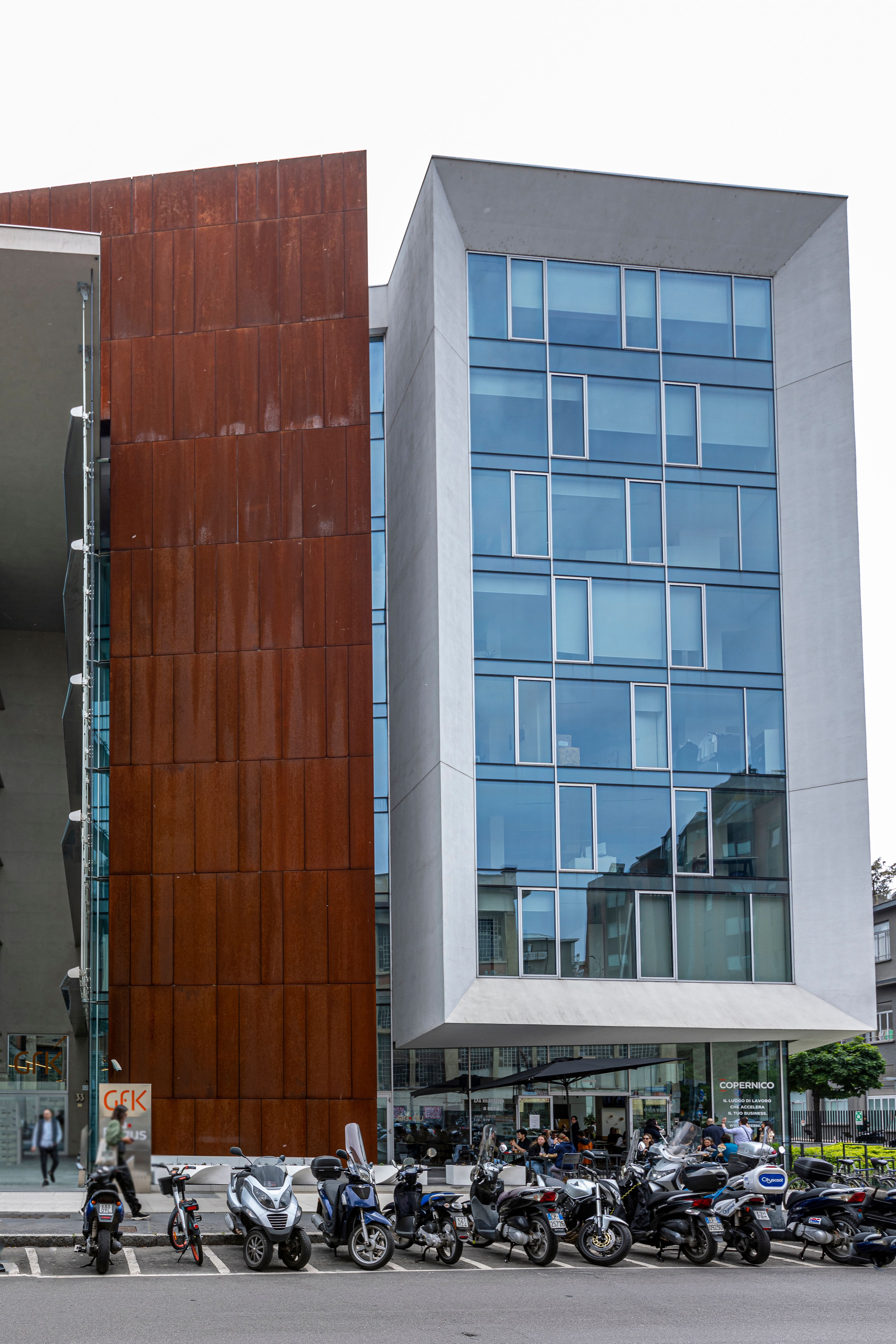 Intervento di riqualificazione delle Torri Ares e Athena