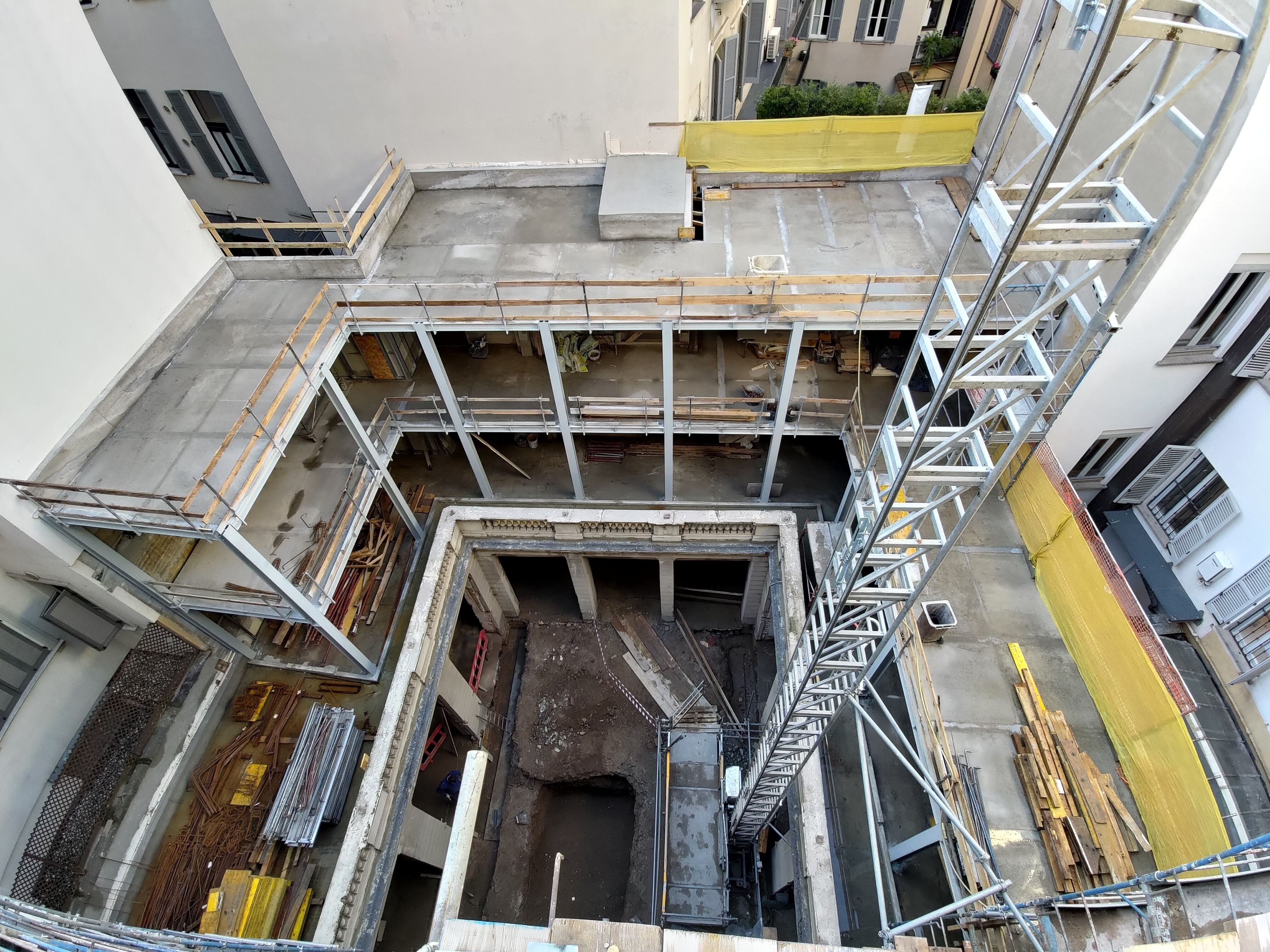 Riqualificazione dell'immobile esistente in Foro Buonaparte 60