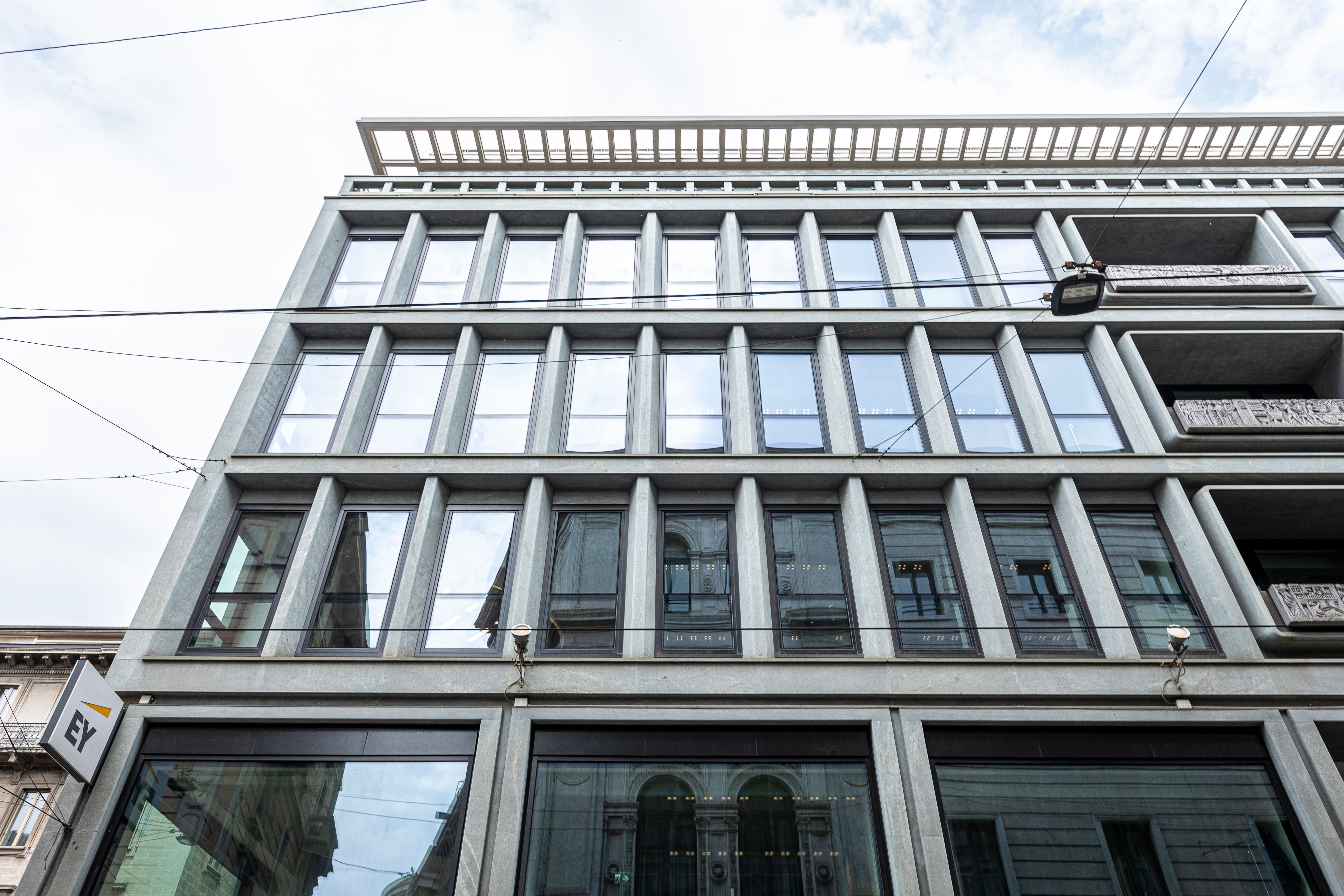 Intervento di riqualificazione dell'edificio sede di EY a Milano