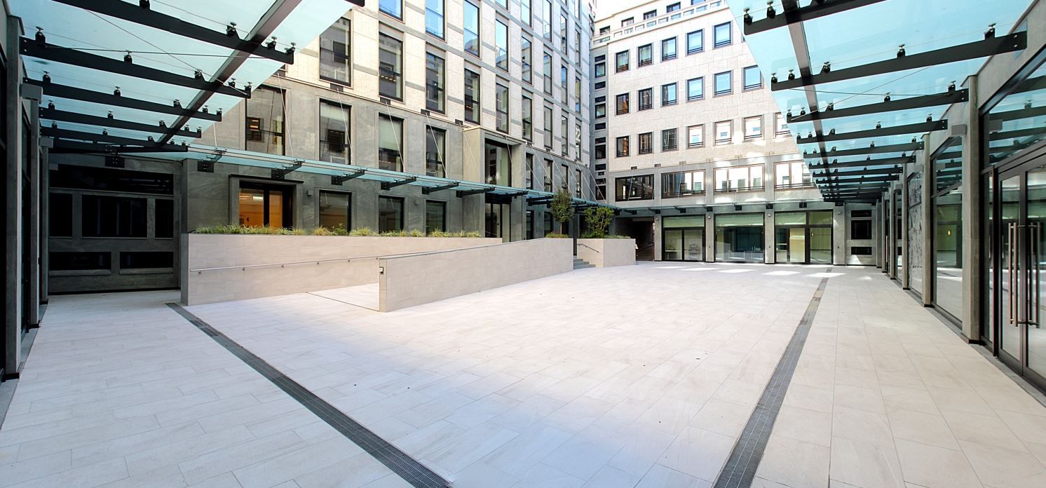 Intervento di riqualificazione dell'edificio sede di EY a Milano