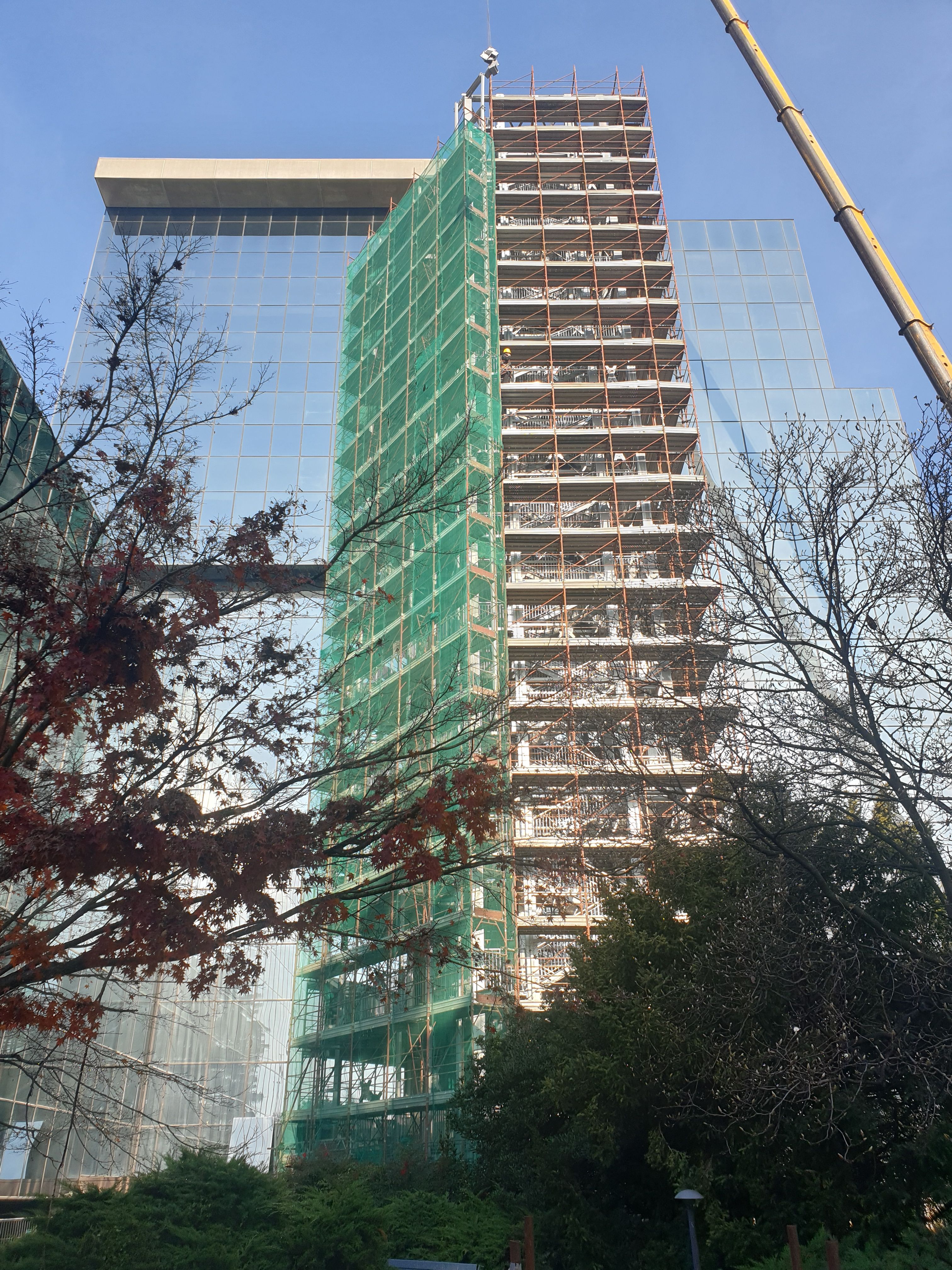 Nuova scala di emergenza in carpenteria metallica