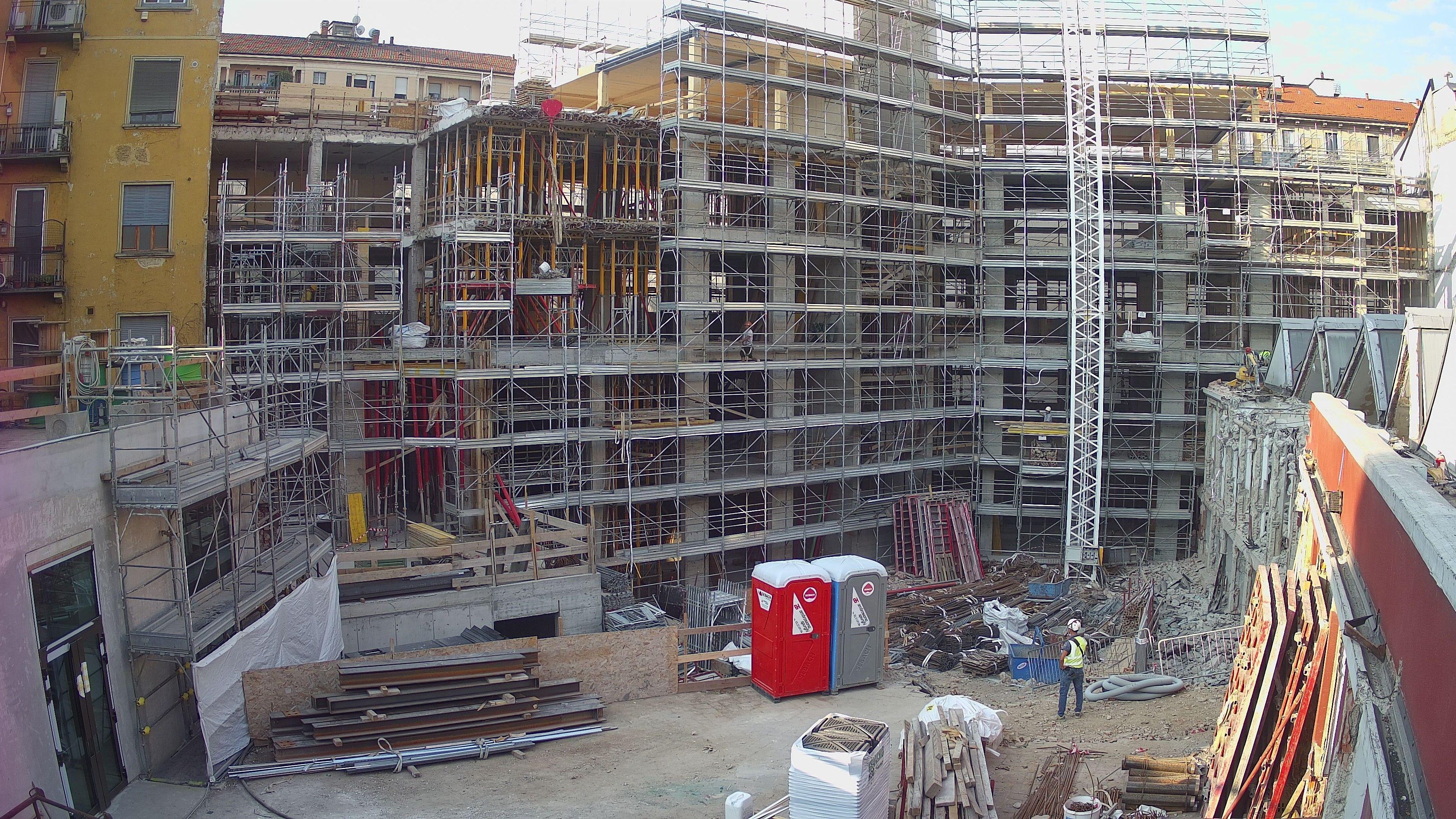 Riqualificazione dell'immobile esistente in Via Melzi d'Eril 34