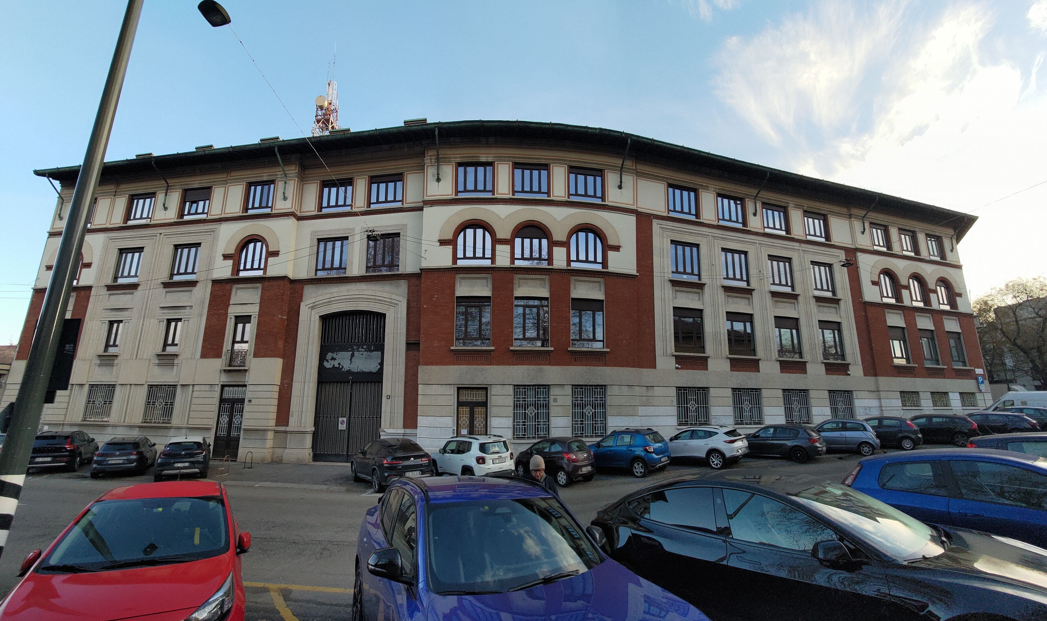 Riqualificazione dell'immobile esistente in Via Francesco Caracciolo 51