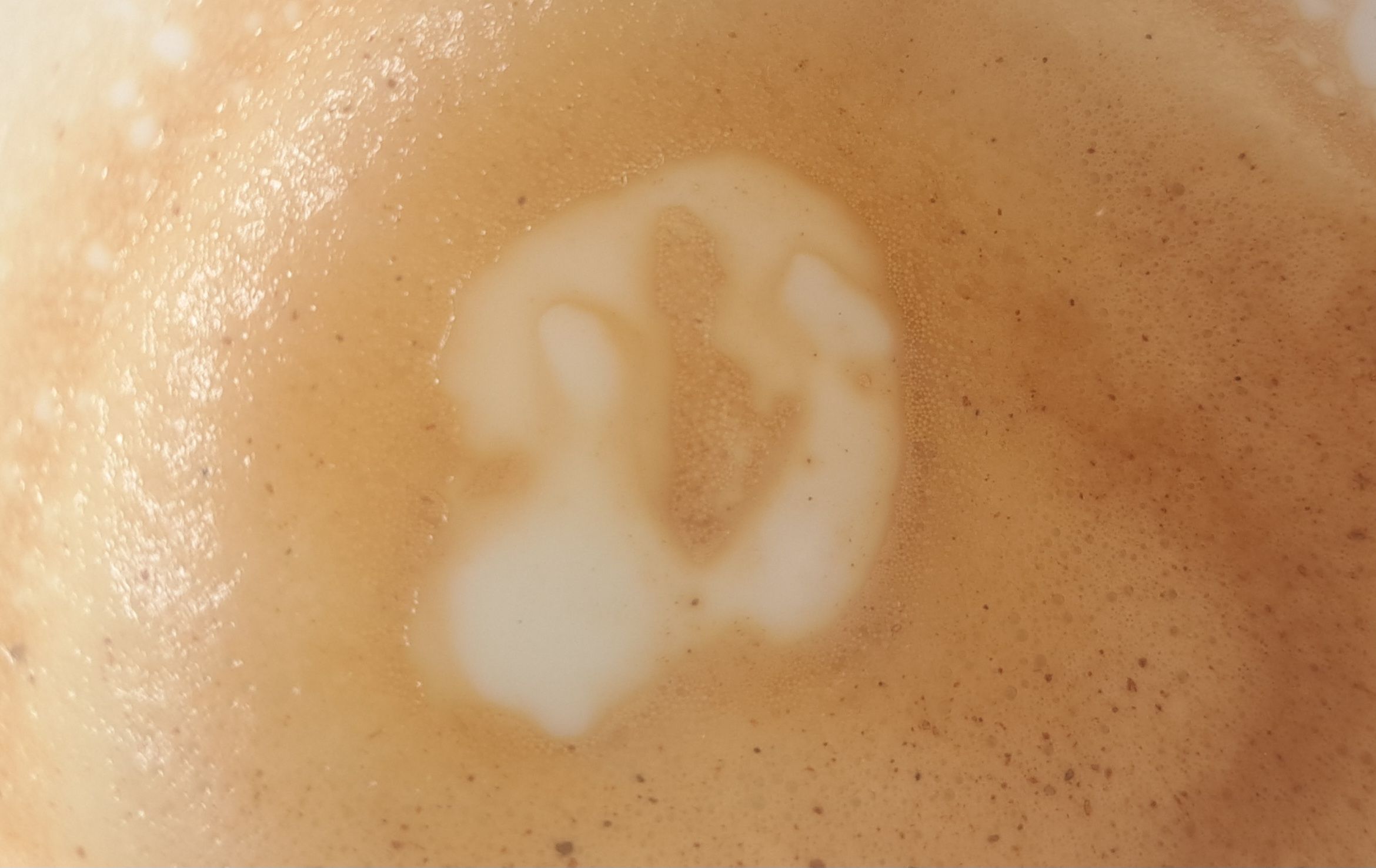 Der Kaffeesatz verrät, was das Herz weiß und die Augen nicht sehen können.