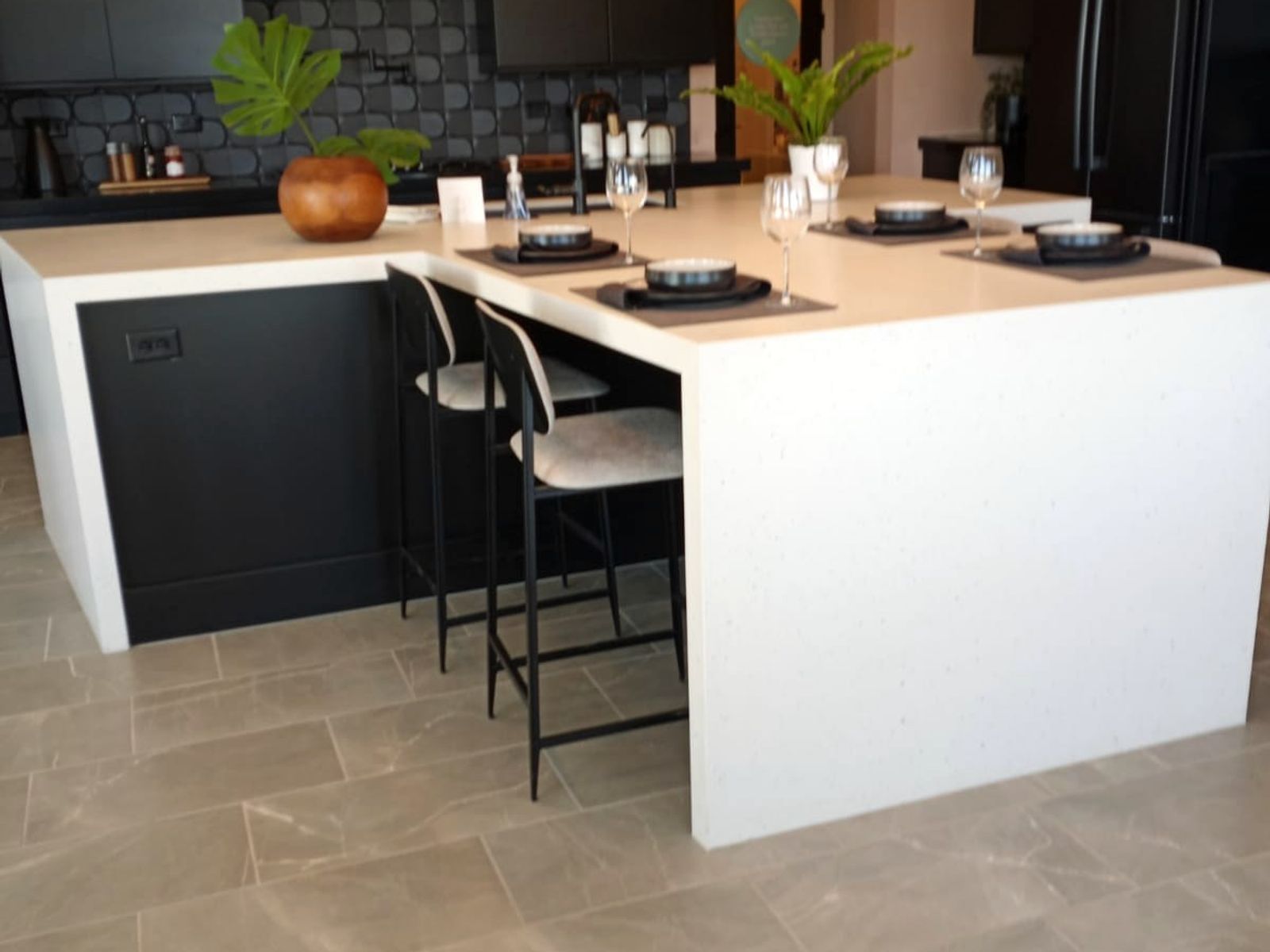 Lake Las Vegas, detail 5: custom cabinetry by LV Cabinets World