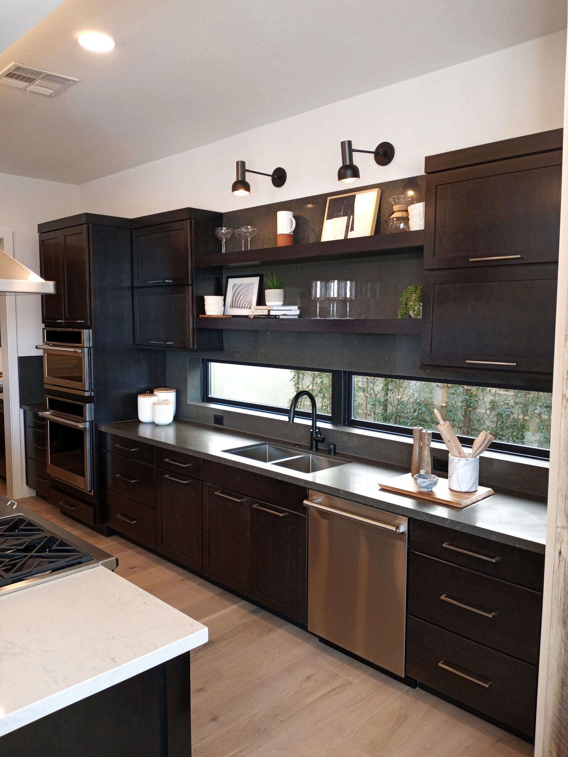 Southern Highlands, detail 4: custom cabinetry by LV Cabinets World