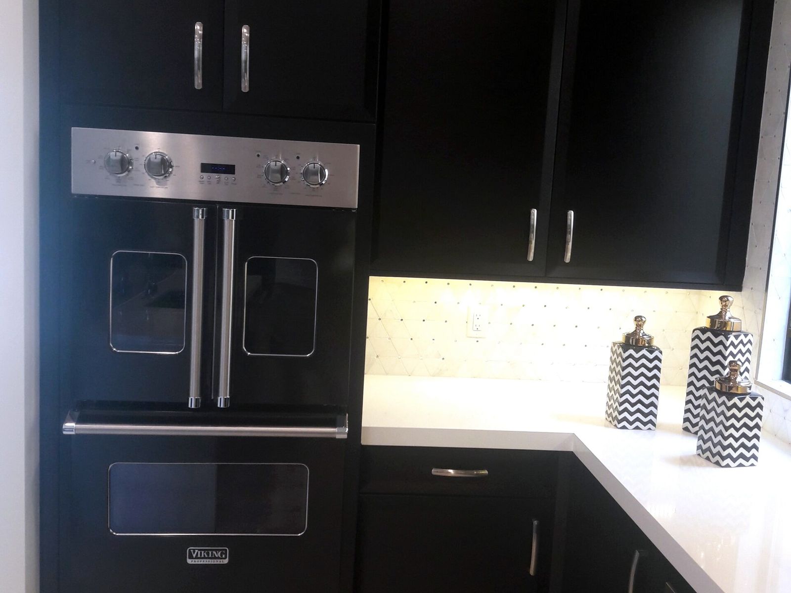 Lake Las Vegas: custom cabinetry by LV Cabinets World