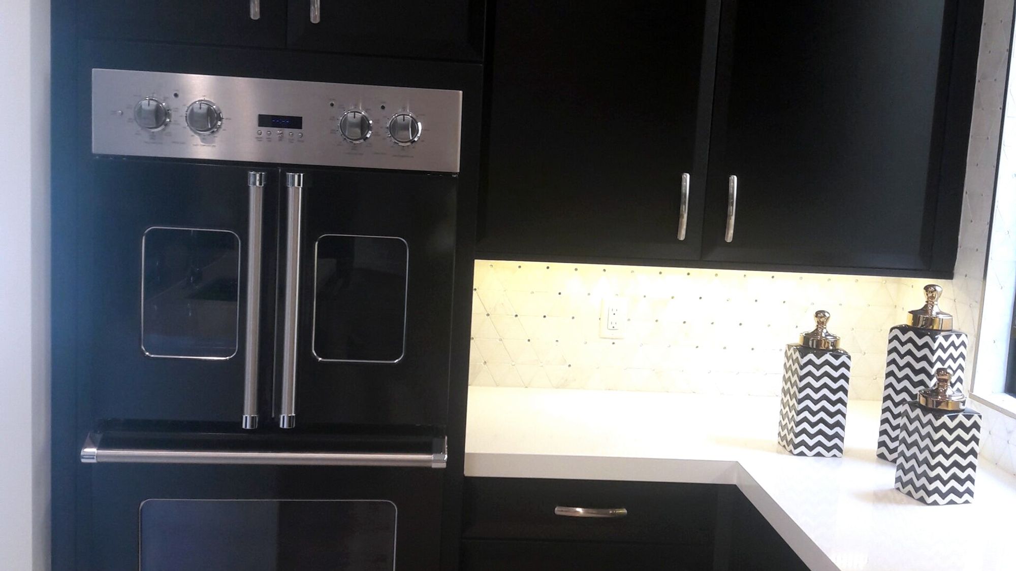 Lake Las Vegas: custom cabinetry by LV Cabinets World