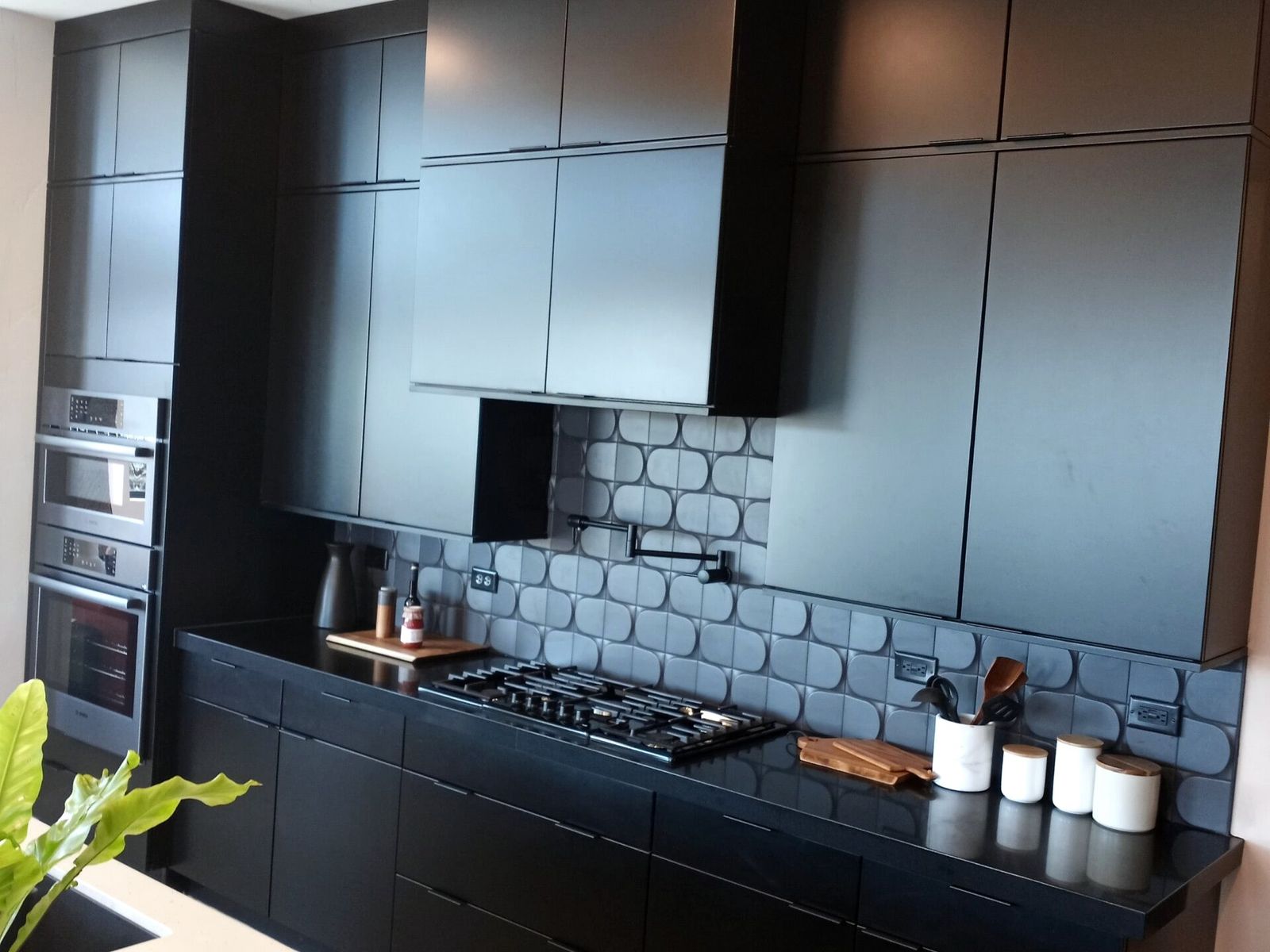 Summerlin, detail 4: custom cabinetry by LV Cabinets World