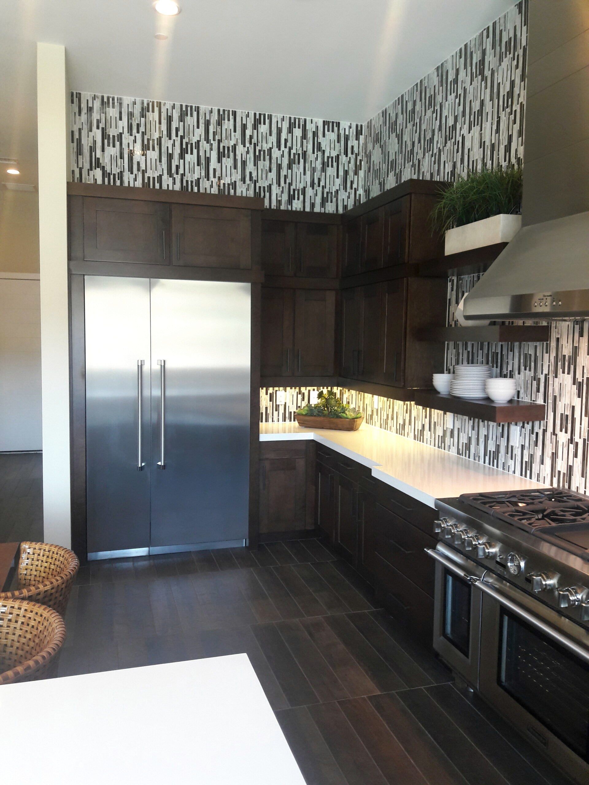 Lake Las Vegas, detail 1: custom cabinetry by LV Cabinets World