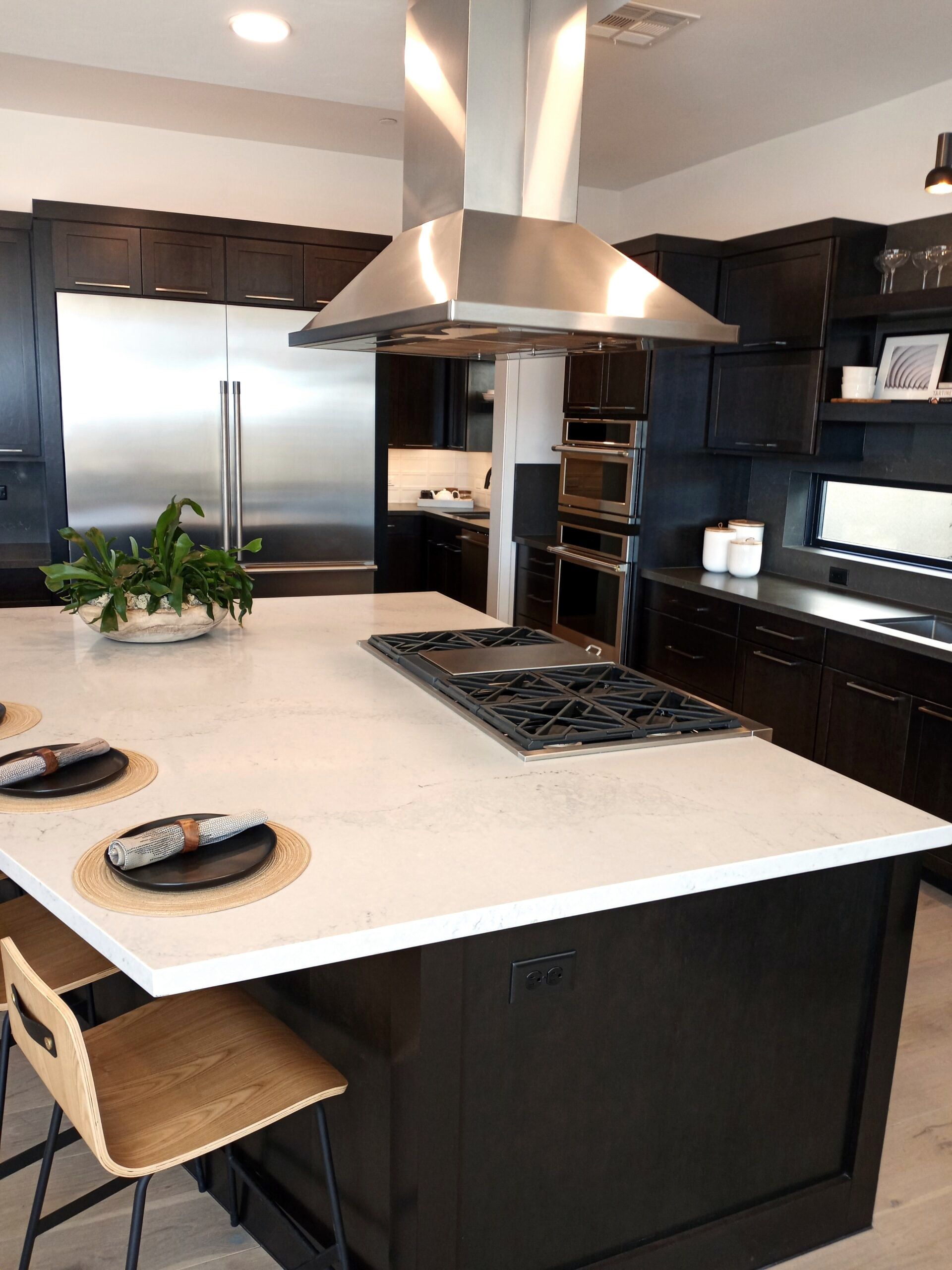 Lake Las Vegas, detail 4: custom cabinetry by LV Cabinets World