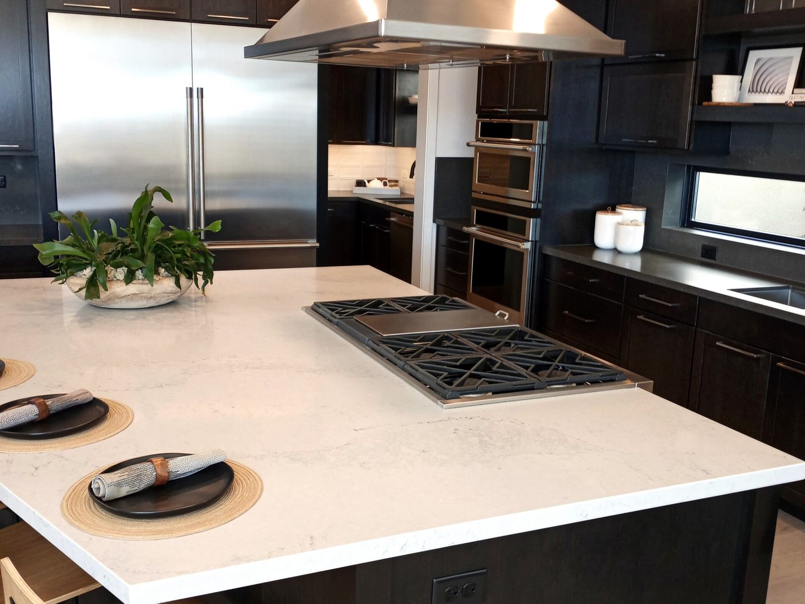 Lake Las Vegas, detail 4: custom cabinetry by LV Cabinets World
