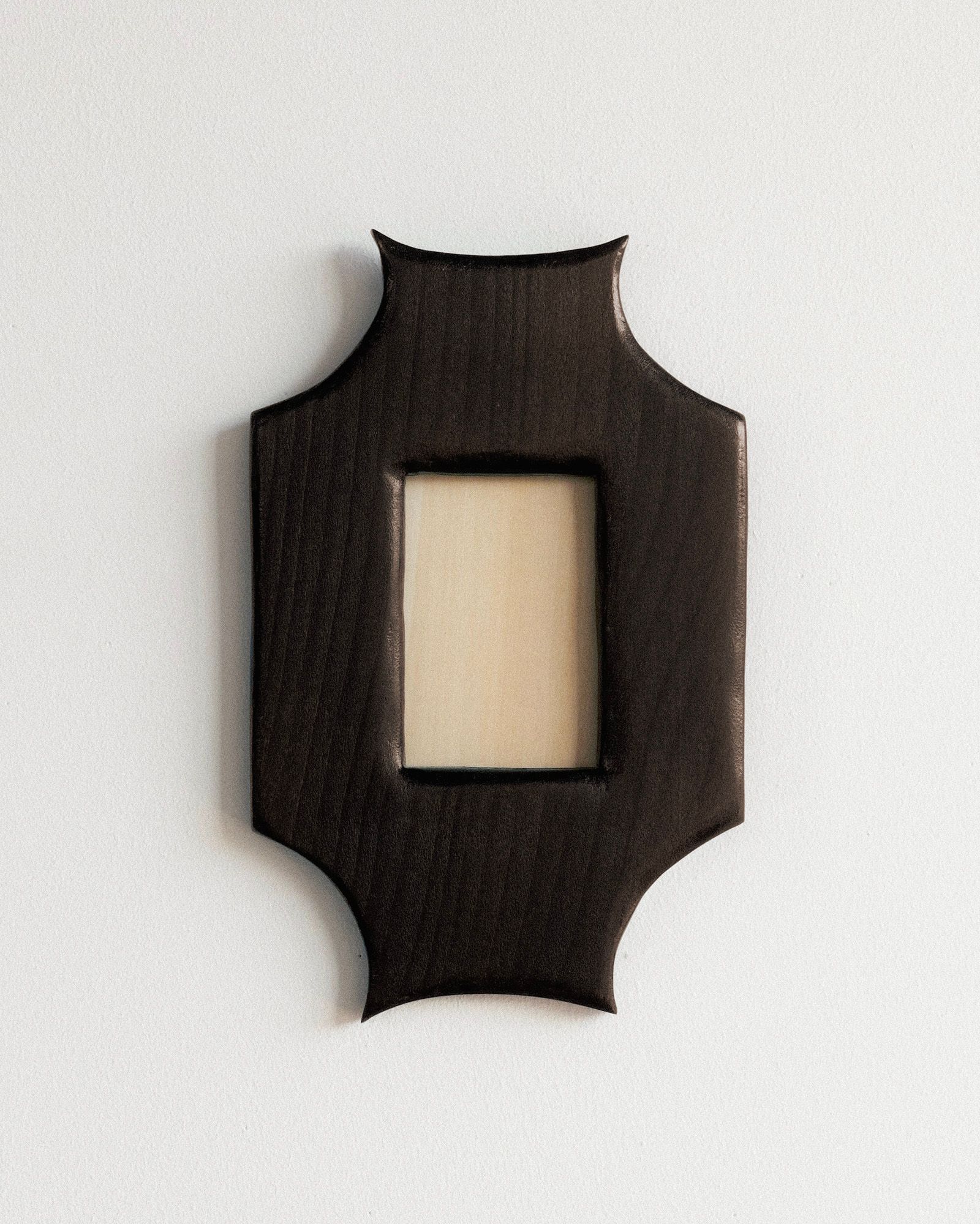 Irregular Frame Form 4