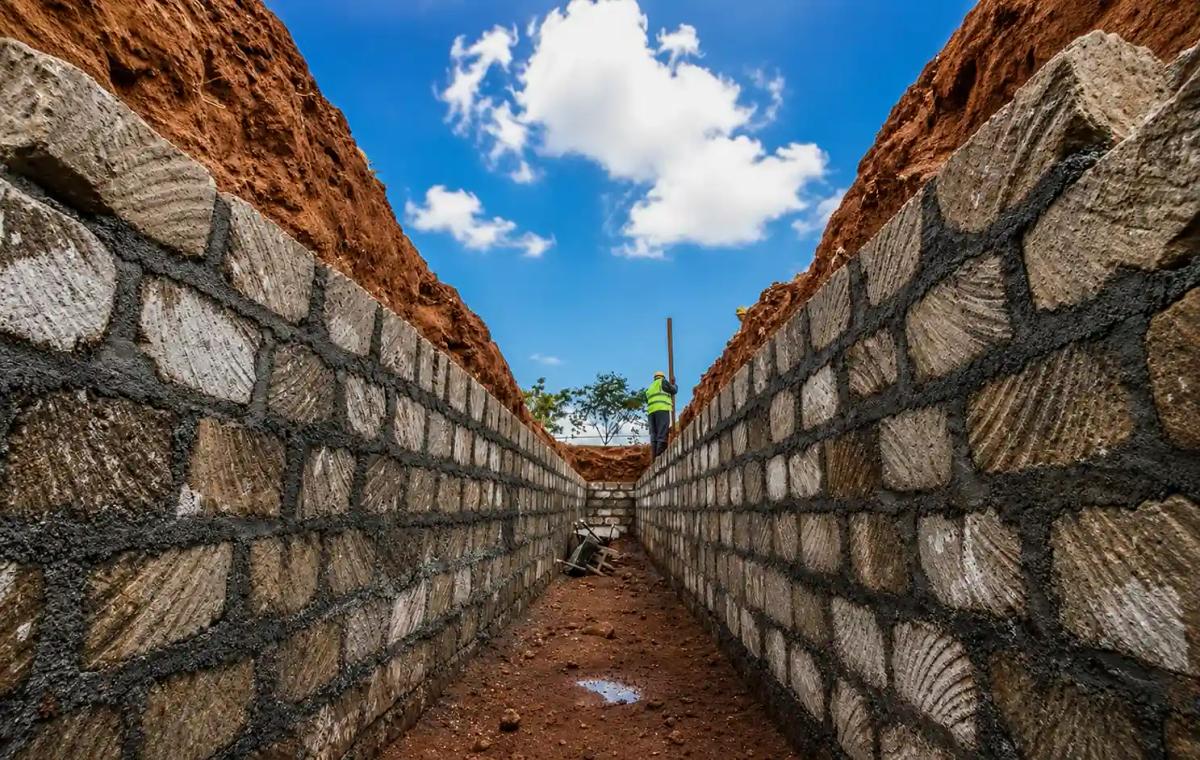 Custom retaining wall construction services for homes and commercial developments in Sydney.