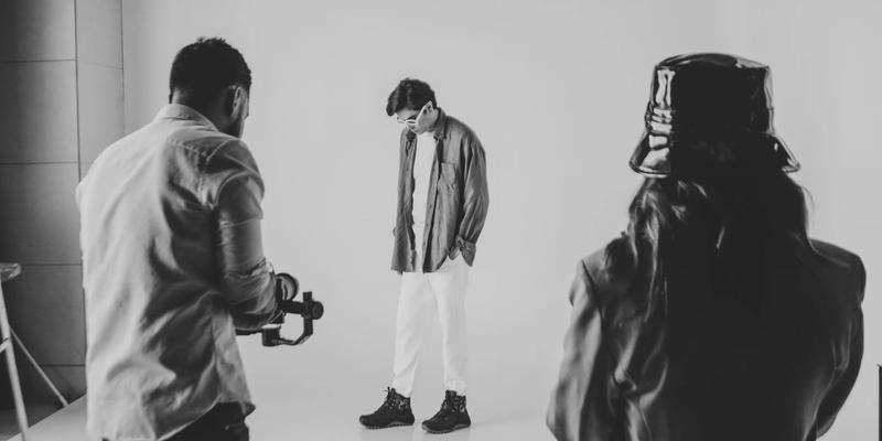 Actor or Model for Your Advertising Campaign: How to Make the Right Choice?