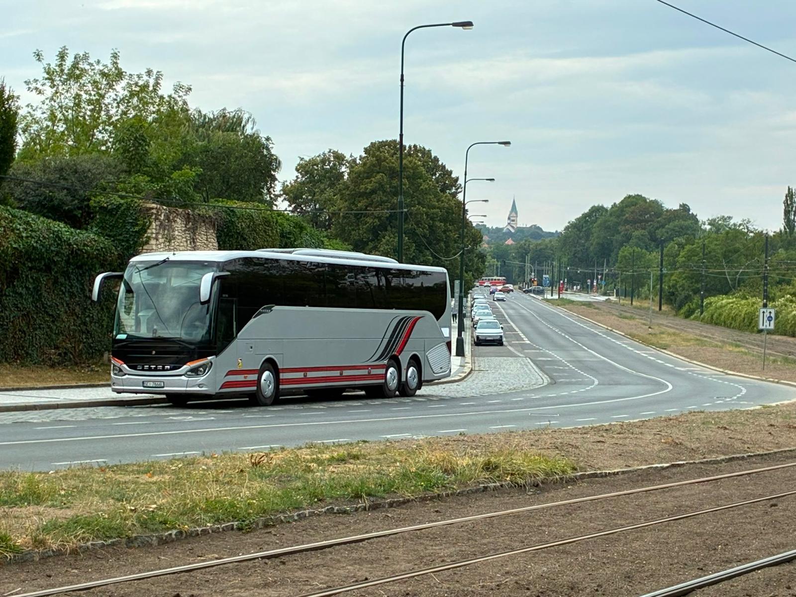 Autokar
