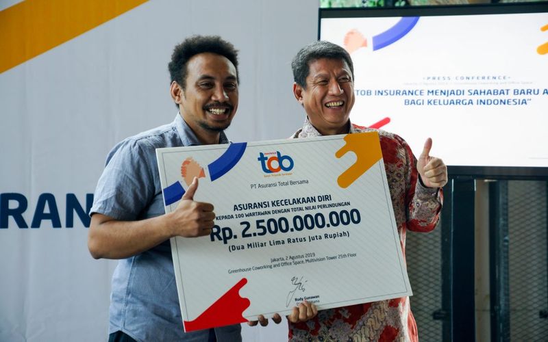 Layanan Berbasis Teknologi