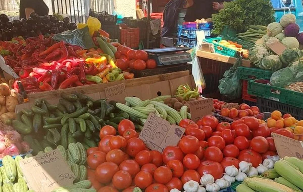 Wednesday Street Market — Pachiana Laïkí
