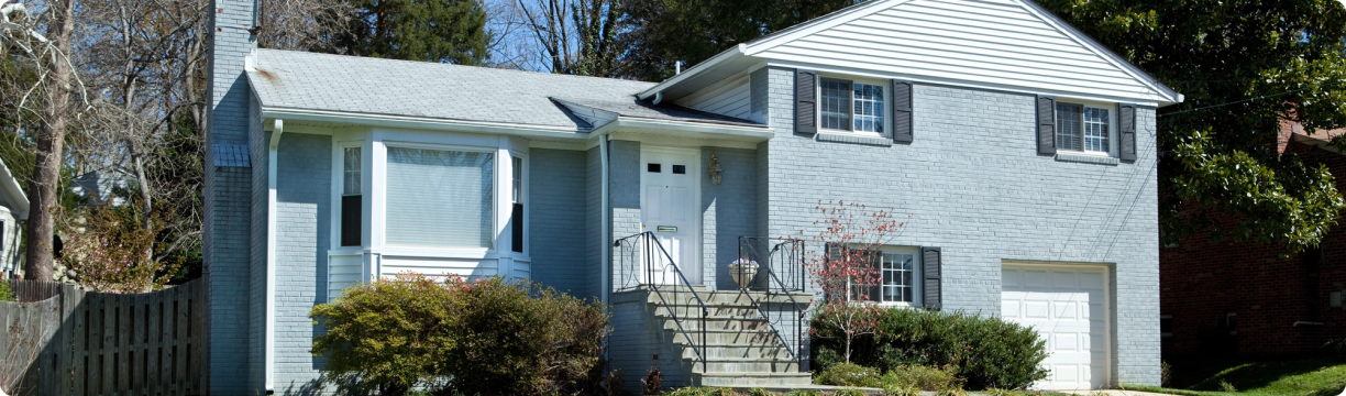 Split-Level Houses in 2026: What the Stairs, the Age, and the Discount Really Cost You